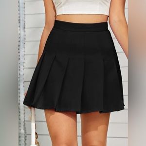 Romwe Black Pleated High Rise Mini Skater Skirt Size Large